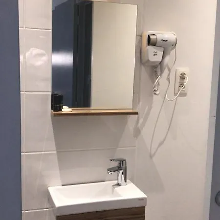 Center Sakura Ryokan *